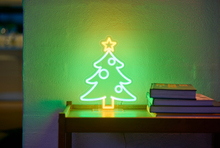 Neonskilt juletre 121 LED 28 cm